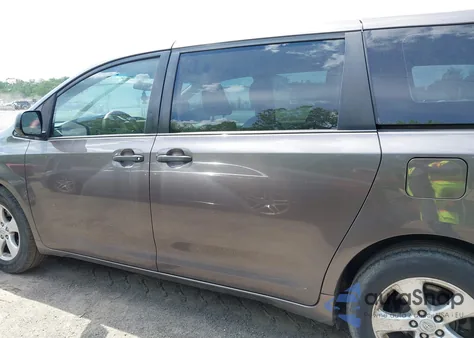 2012 Toyota Sienna Base from USA, damaged, VIN 5TDKA3DCXCS012945